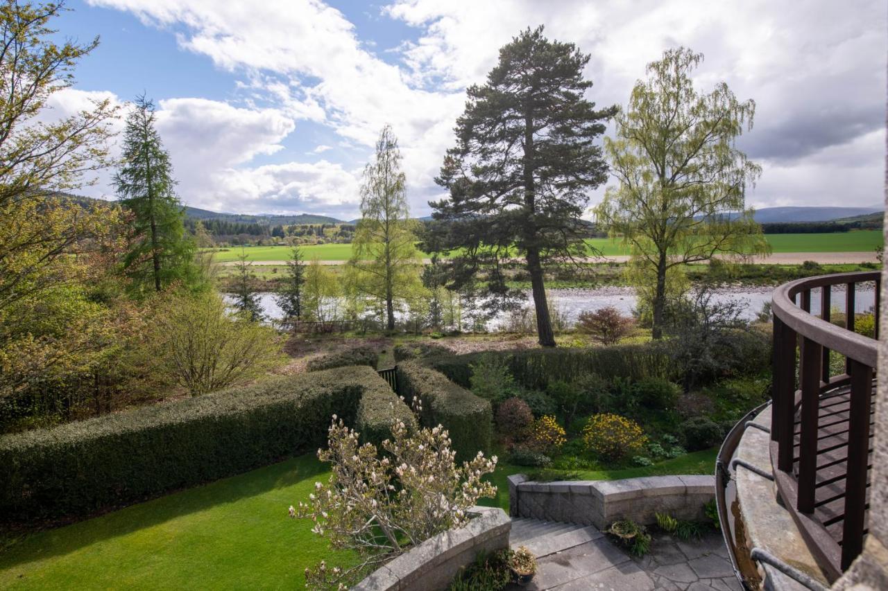 Lys-Na-Greyne Bed & Breakfast Aboyne Exterior photo