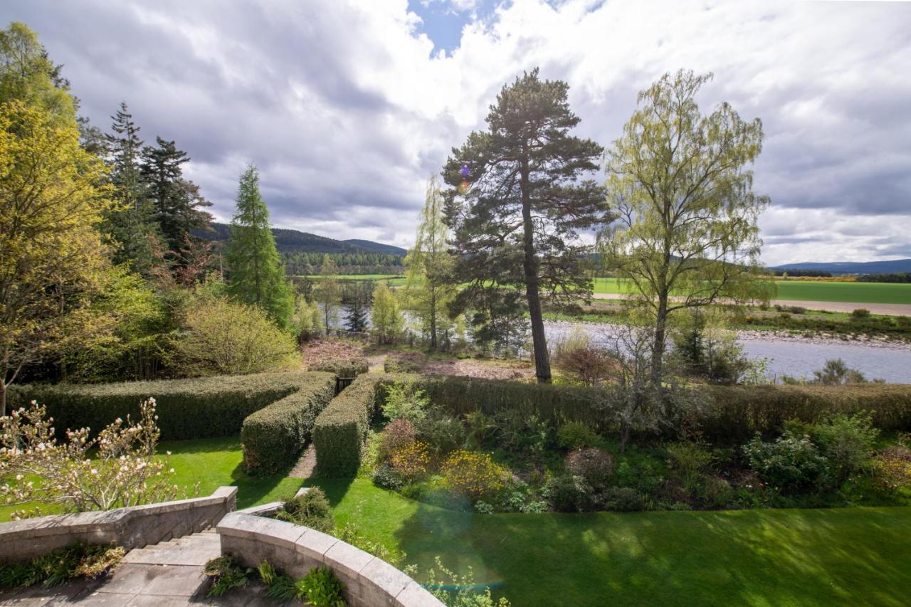 Lys-Na-Greyne Bed & Breakfast Aboyne Exterior photo