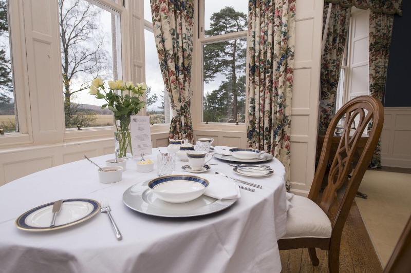 Lys-Na-Greyne Bed & Breakfast Aboyne Exterior photo