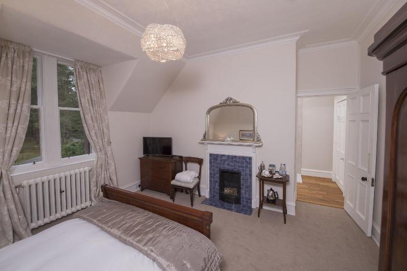 Lys-Na-Greyne Bed & Breakfast Aboyne Exterior photo